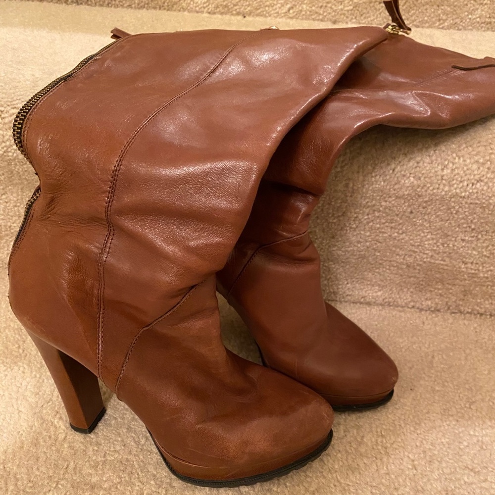 BCBGMAXAZRIA 81/2 Kaelin High Heel Platform Boots